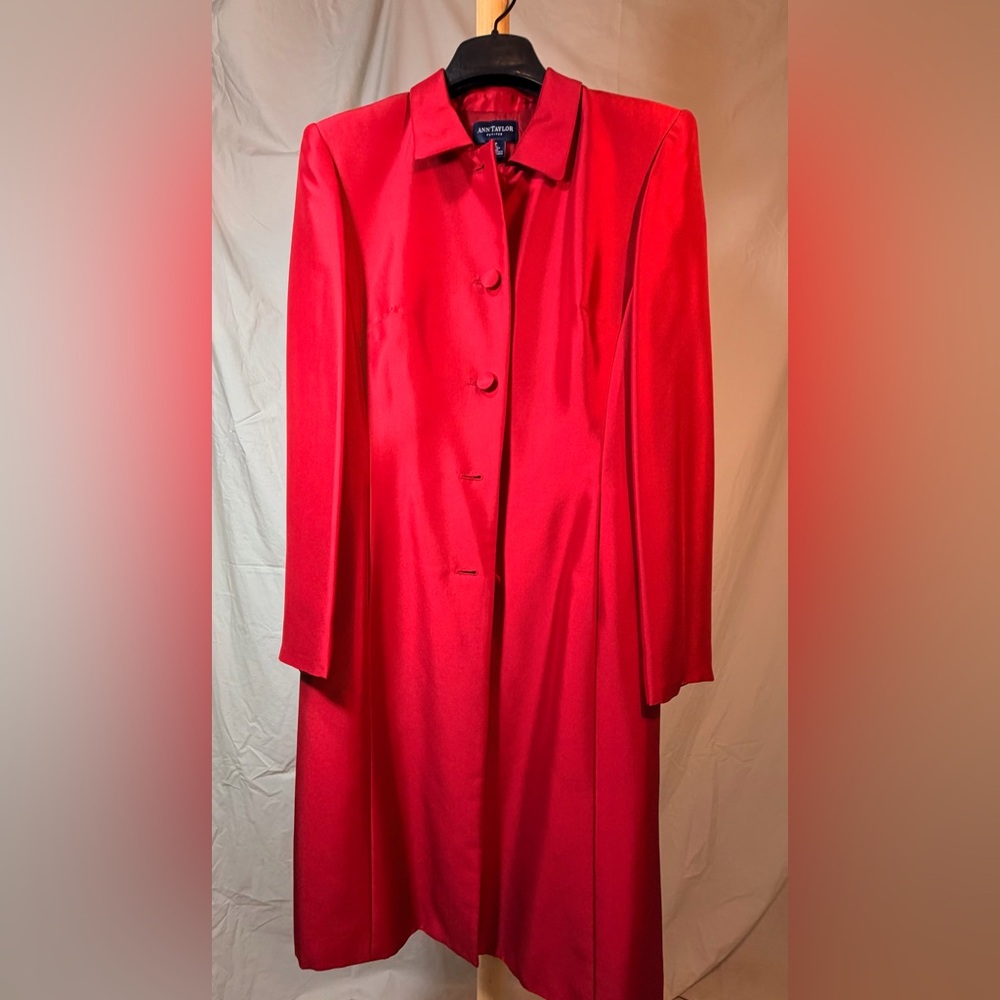 Ann Taylor Classic Topper and Trousers Set